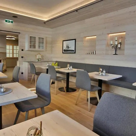 Hotel Weiler - Aktiv & Tradition Obertilliach