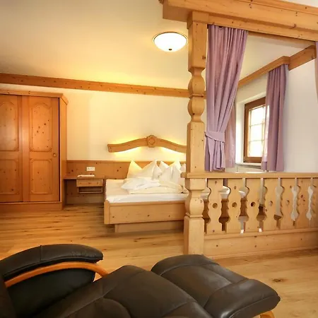 Hotel Weiler - Aktiv & Tradition Obertilliach
