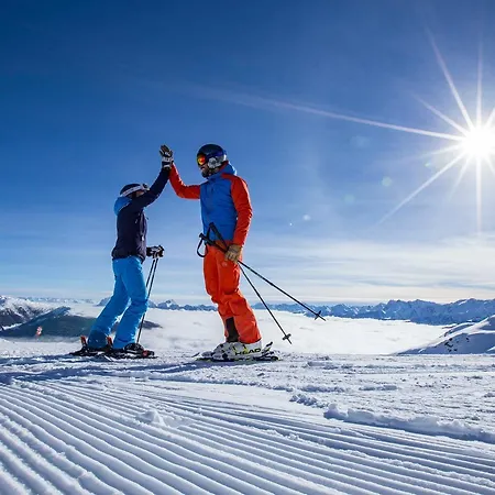 Hotel Weiler - Aktiv & Tradition 4* Obertilliach