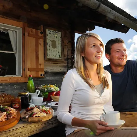 Hotel Weiler - Aktiv & Tradition 4* Obertilliach