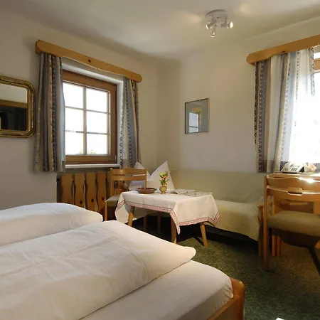 Hotel Weiler - Aktiv & Tradition Obertilliach