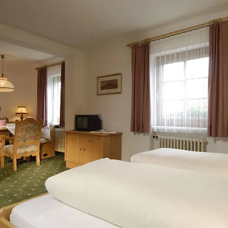 Hotel Weiler - Aktiv & Tradition Obertilliach