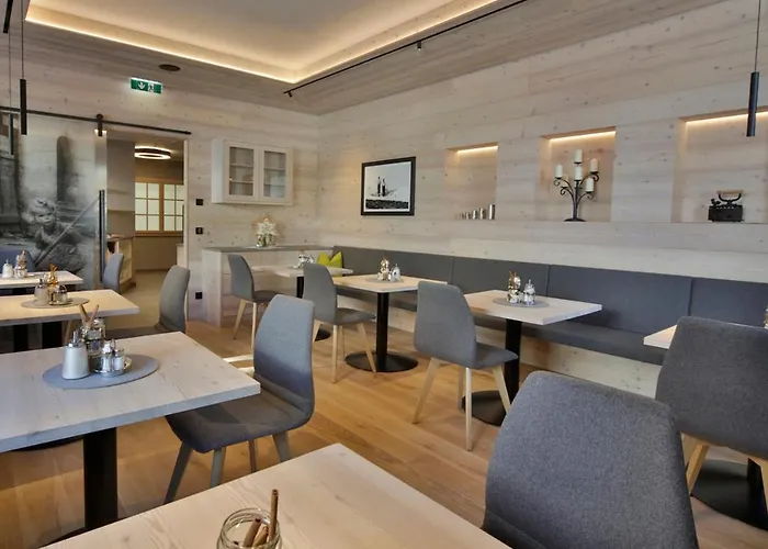 Hotel Weiler - Aktiv & Tradition Obertilliach